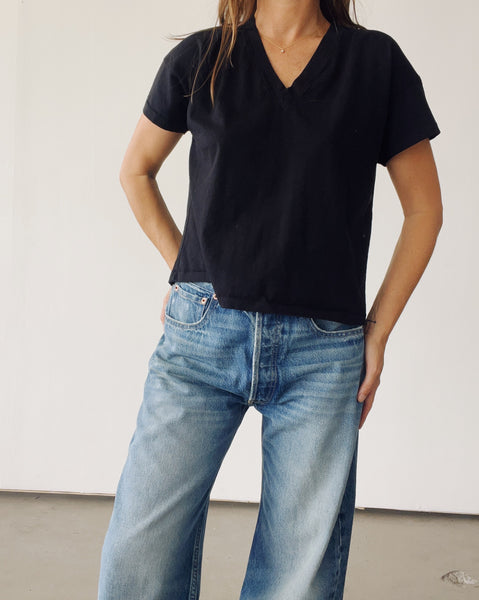 The Boxy V-Neck Black