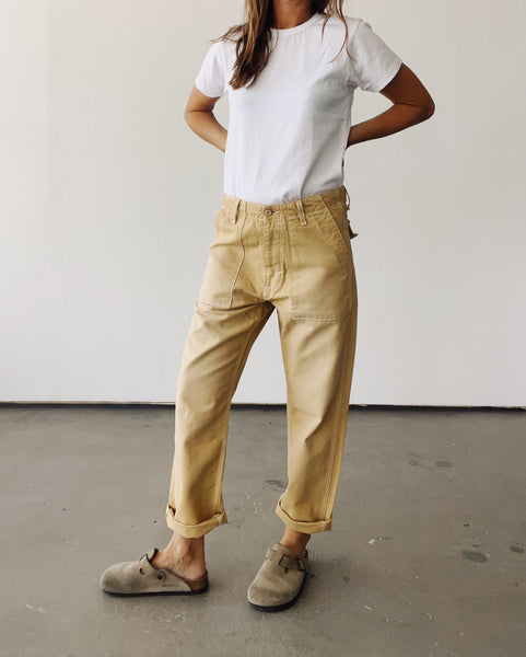 The Officer Pant Sand